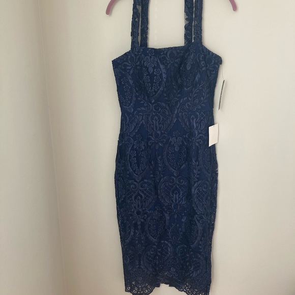 Lulus Dresses & Skirts - Lulus lace dress